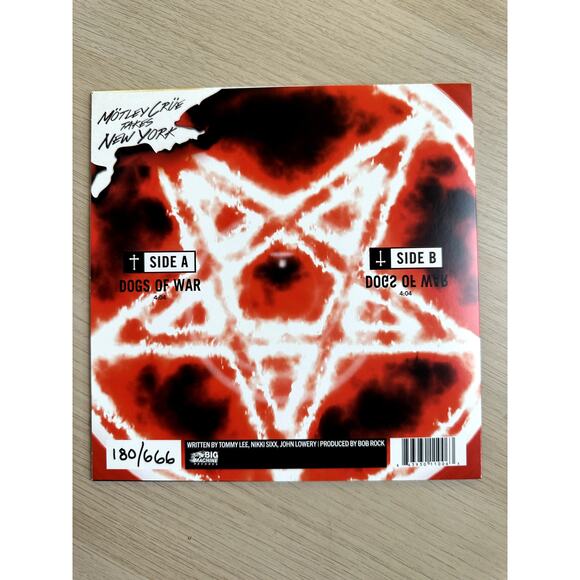 RARE Motley Crue Dogs of War NUMBERED Vinyl - NEW - Picture 2 of 2